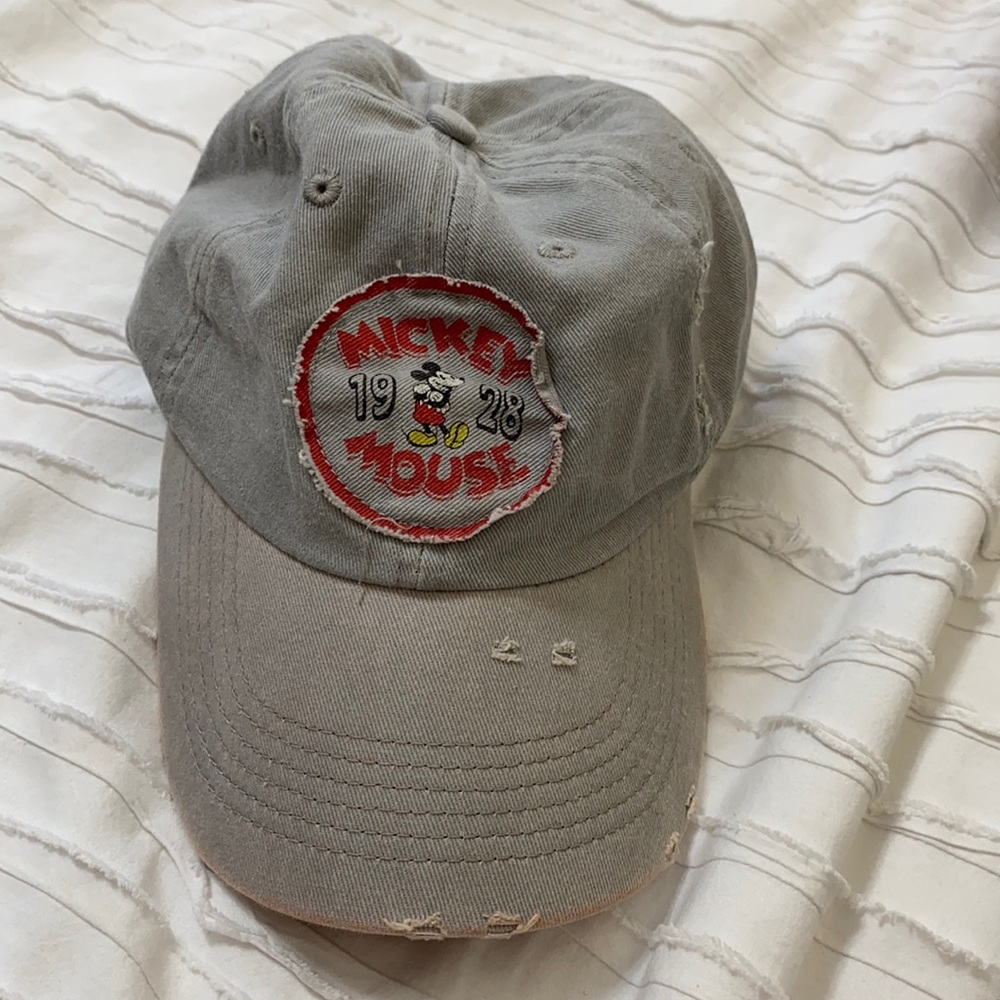 Mickey Mouse distressed hat